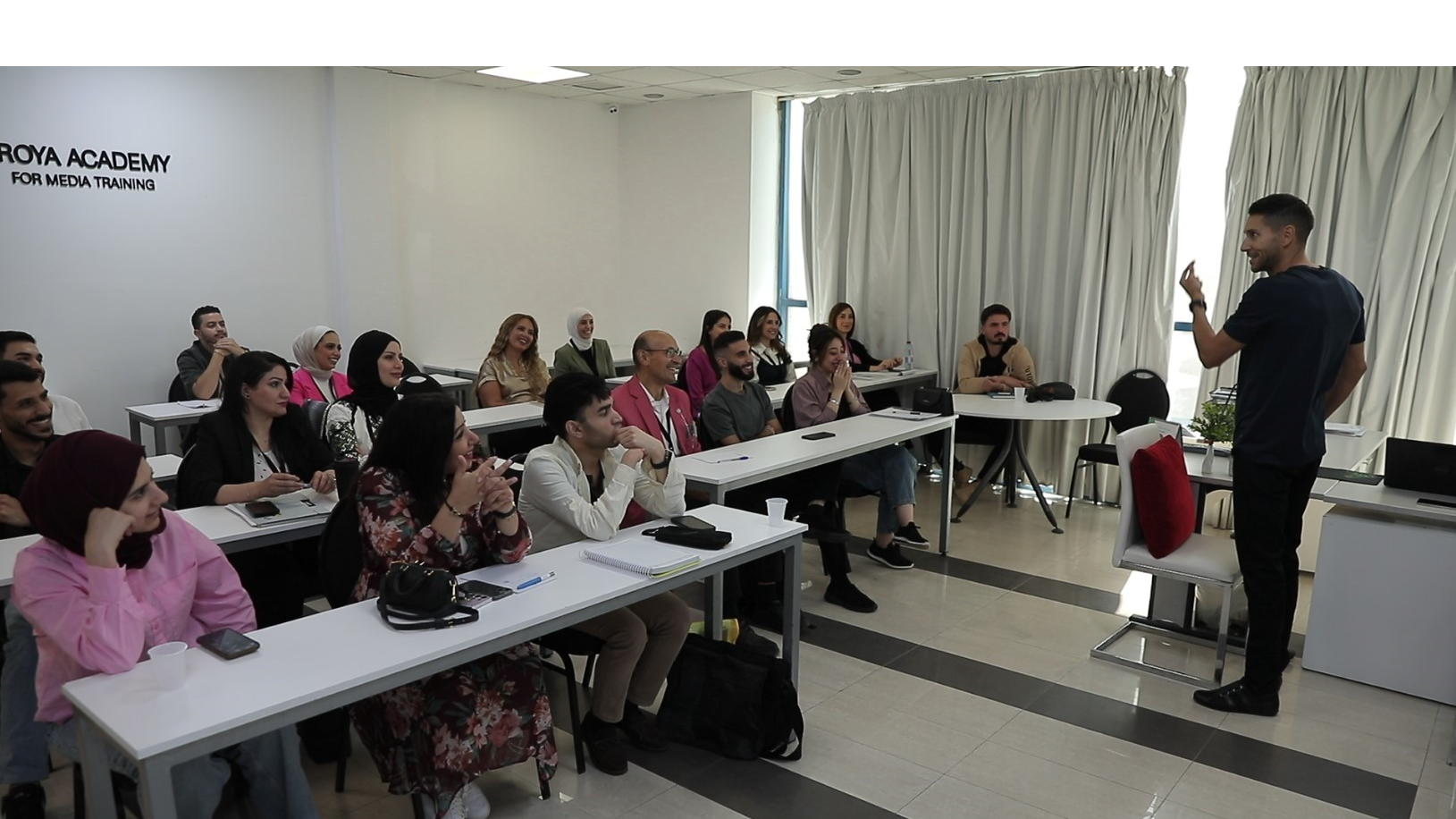 المهندس فارس الصايغ يحاضر لطلبة "دبلوم الإعلامي الاحترافي" في أكاديمية رؤيا
